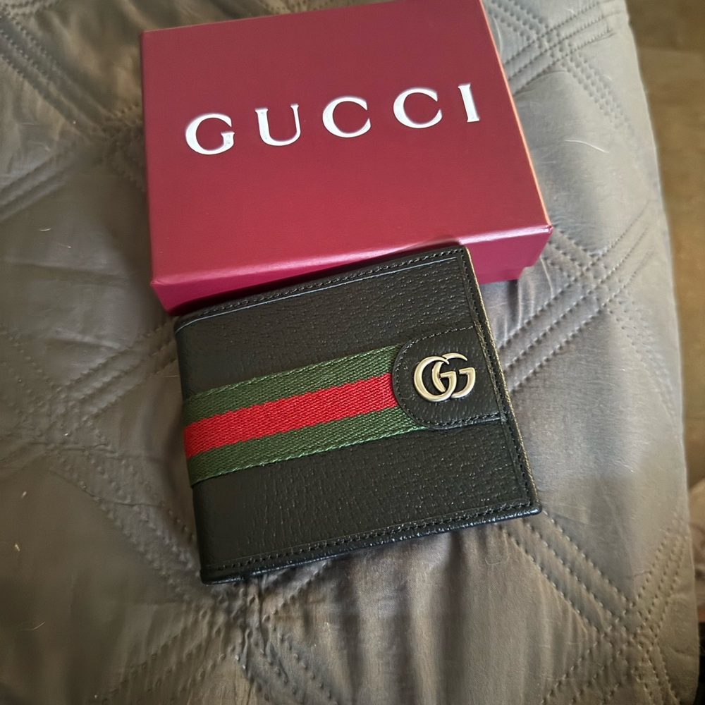 Gucci Black Wallet with Green and Red Stripe